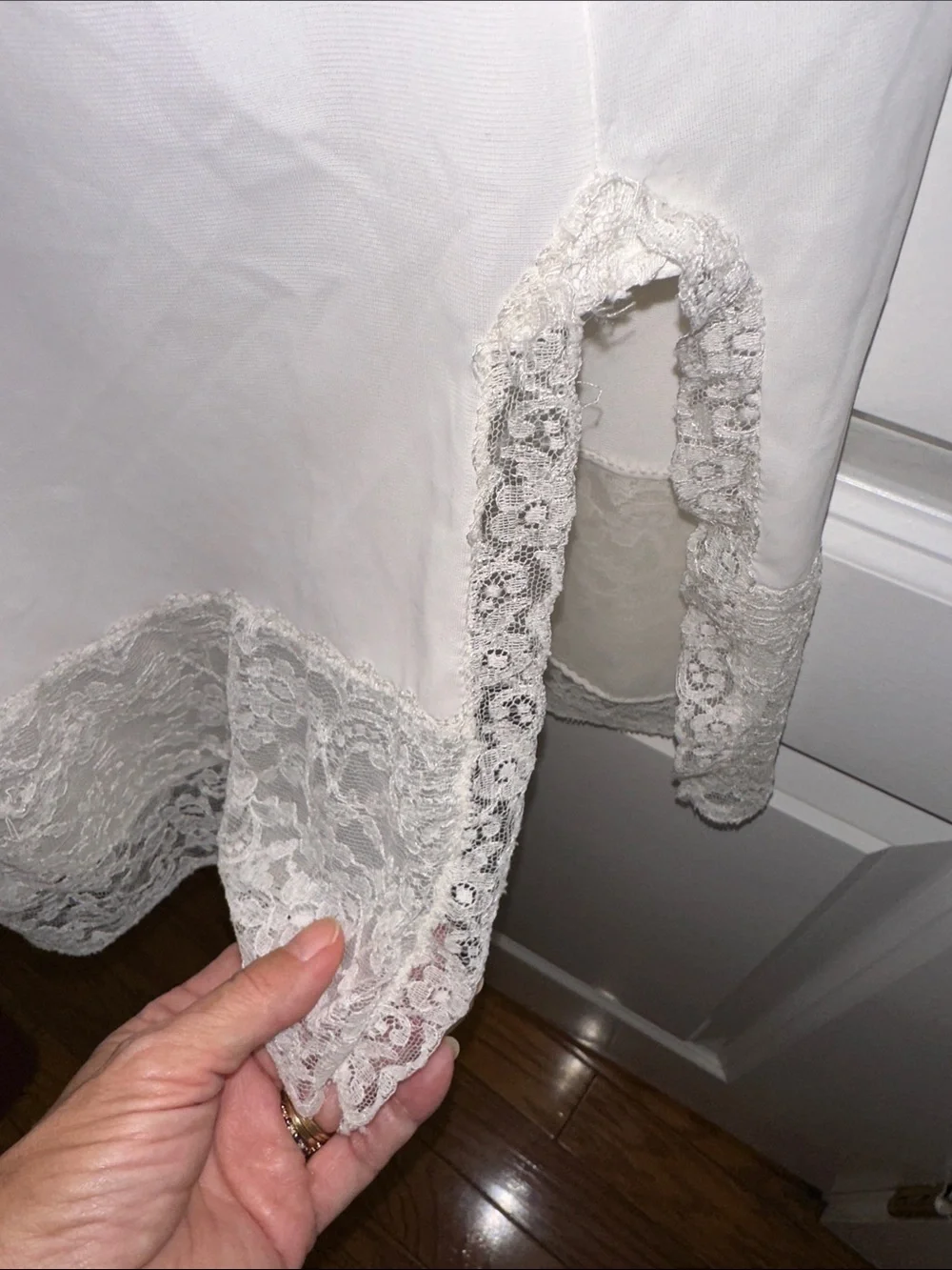 Vintage 60s Pinehurst Lingerie Creamy White Half Slip with Lace‎ Hem - Picture 5 of 9